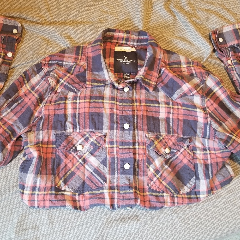 American eagle flannel size small